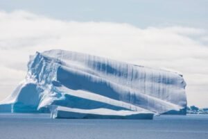 Photos-of-Antarctic-Icebergs-26