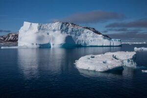 Photos-of-Antarctic-Icebergs-37
