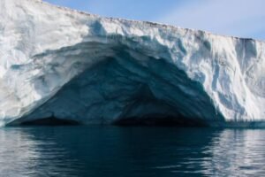 Photos-of-Antarctic-Icebergs-40