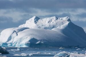 Photos-of-Antarctic-Icebergs-47